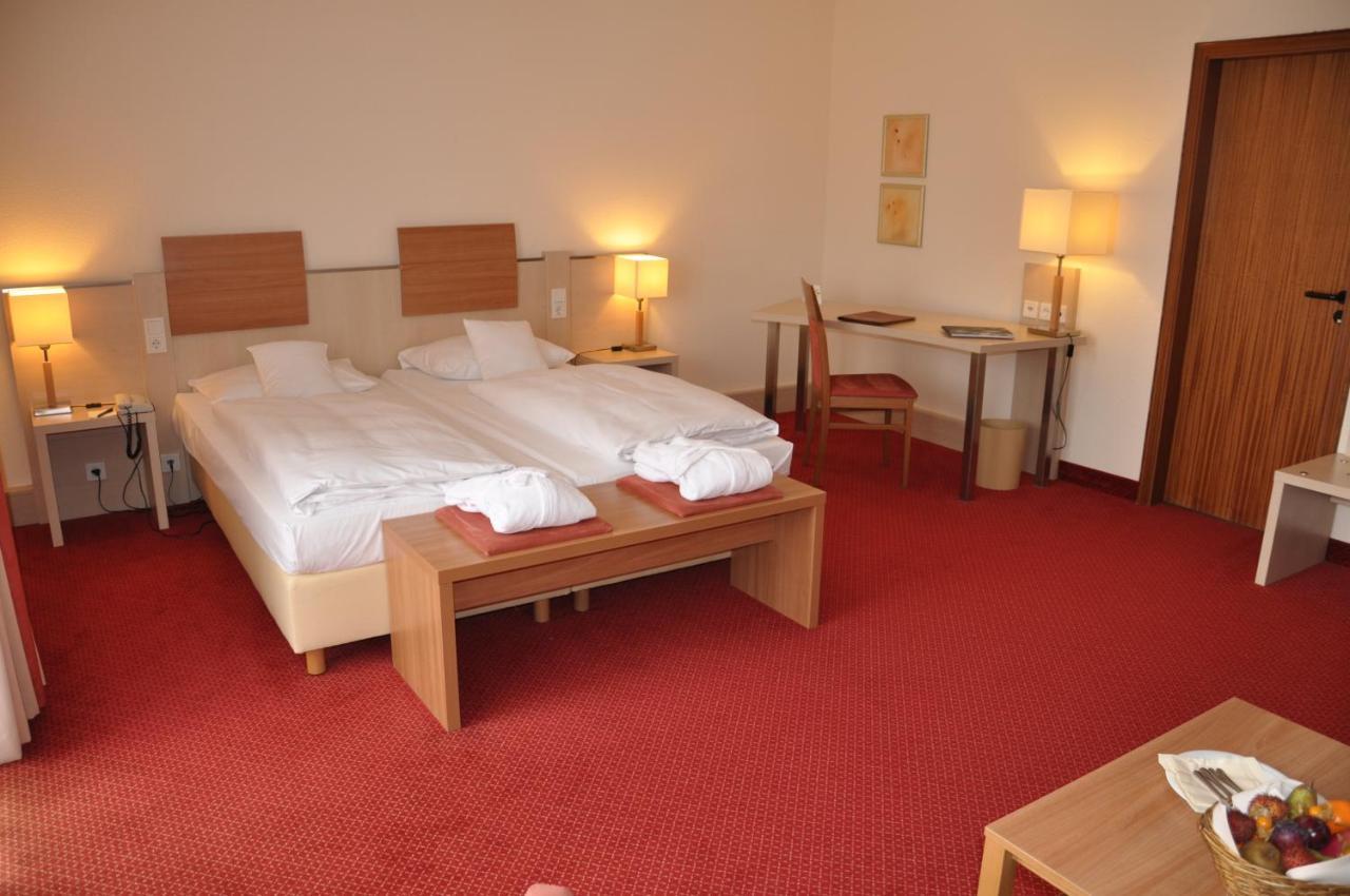 Hotel Am Kurpark Bad Hersfeld Exterior foto