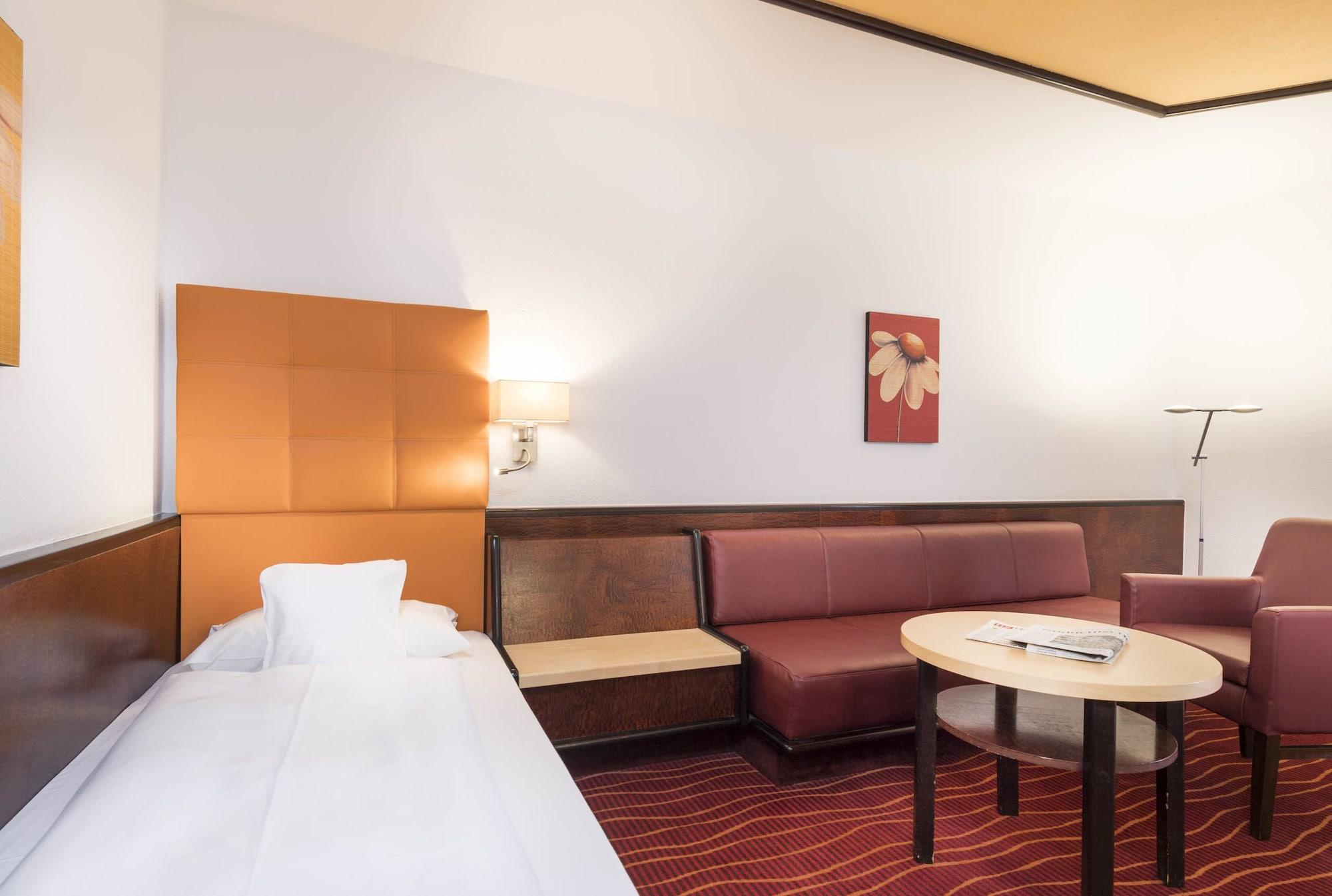 Hotel Am Kurpark Bad Hersfeld Exterior foto